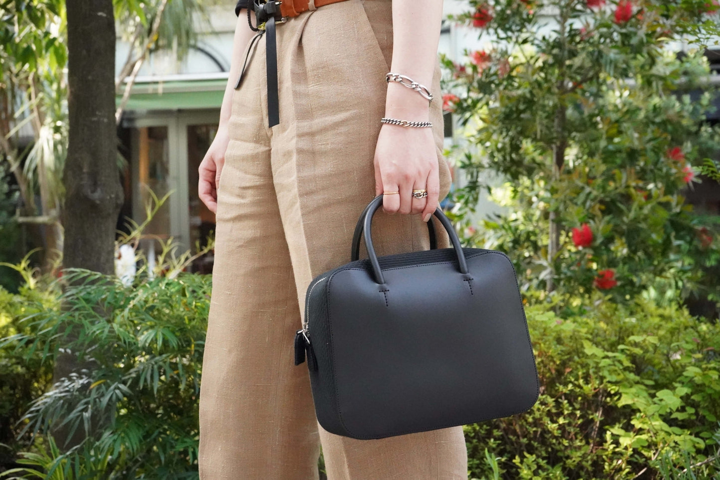 N°83 Square Zip bag medium