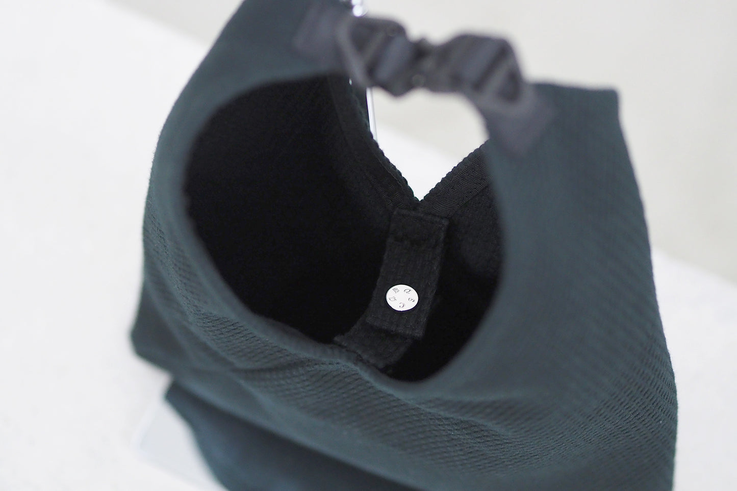 N°89 Triangle tote mini