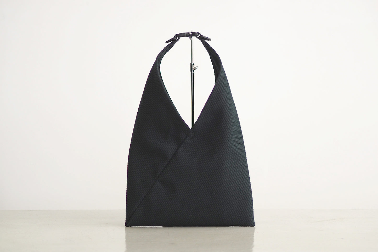N°89 Triangle tote mini